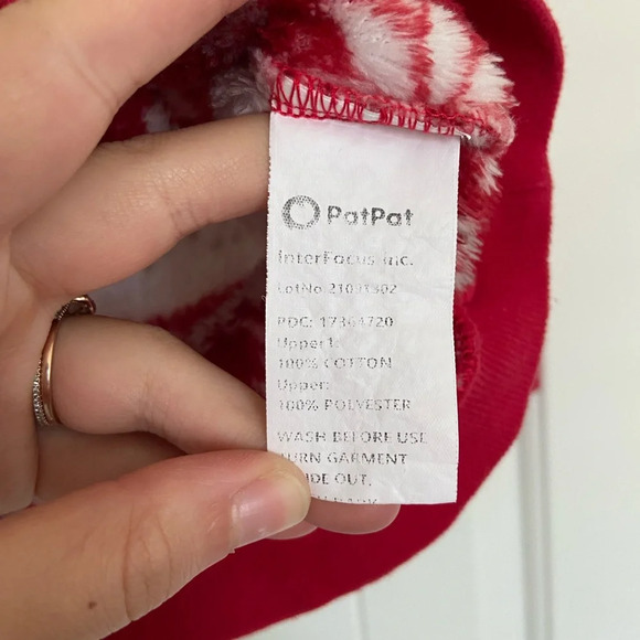 EUC | PatPat boy’s red‎ & white patterned plush top — size 5/6 - Picture 5 of 6